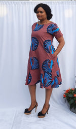 Load image into Gallery viewer, Stylish African Print Knee Length Ballerina Neckline Loose Dress--Short Sleeve with Pockets..
