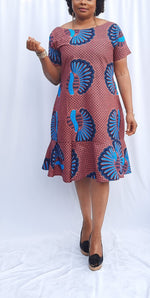 Load image into Gallery viewer, Stylish African Print Knee Length Ballerina Neckline Loose Dress--Short Sleeve with Pockets..
